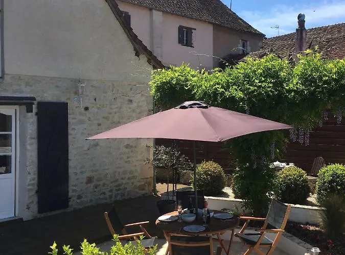 Riverside Barn * La Trimouille